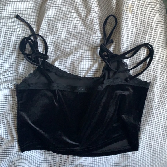 Lace trip velvet crop cami from romwe - Picture 2 of 2